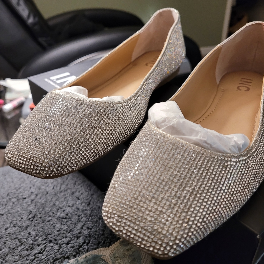 NIB I.N.C CHAMPAIGN FLATS - Picture 3 of 3